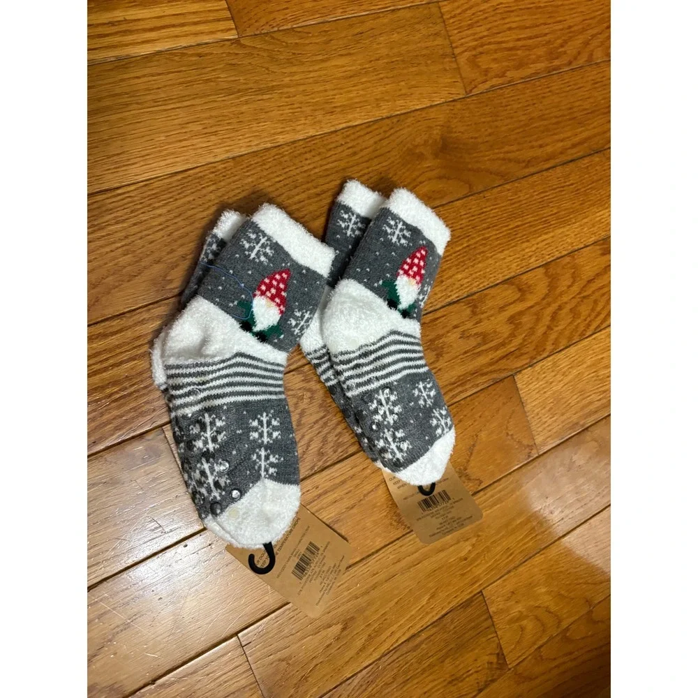 Northeast Outfitters Kids Cozy Cabin Socks 2 Pairs Gnome Snowflake Grey 10K-4